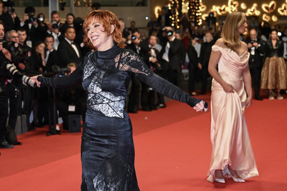 Cannes 221