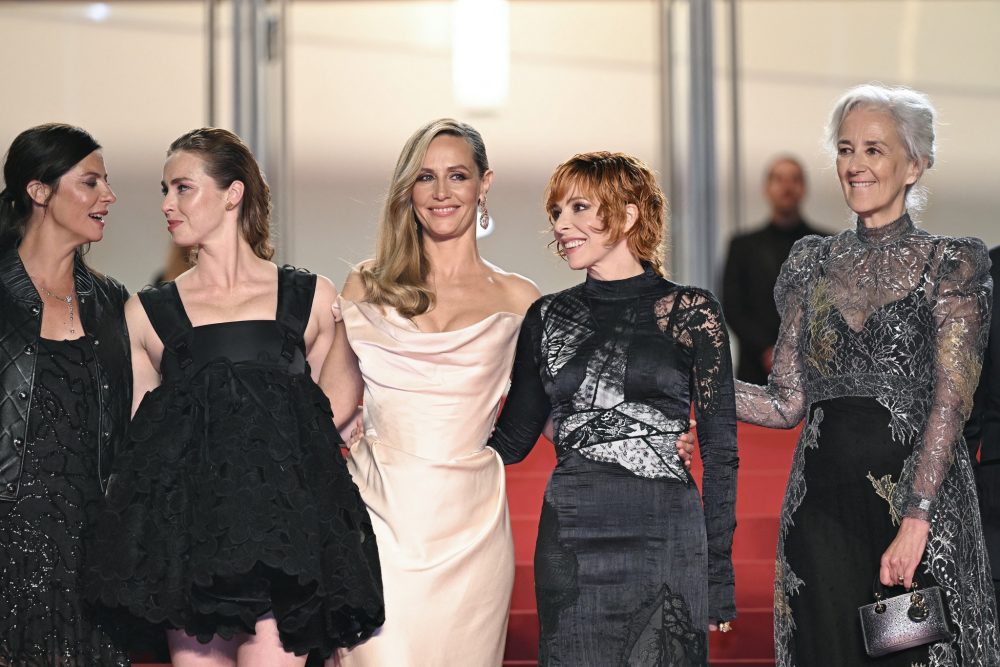 Cannes 221